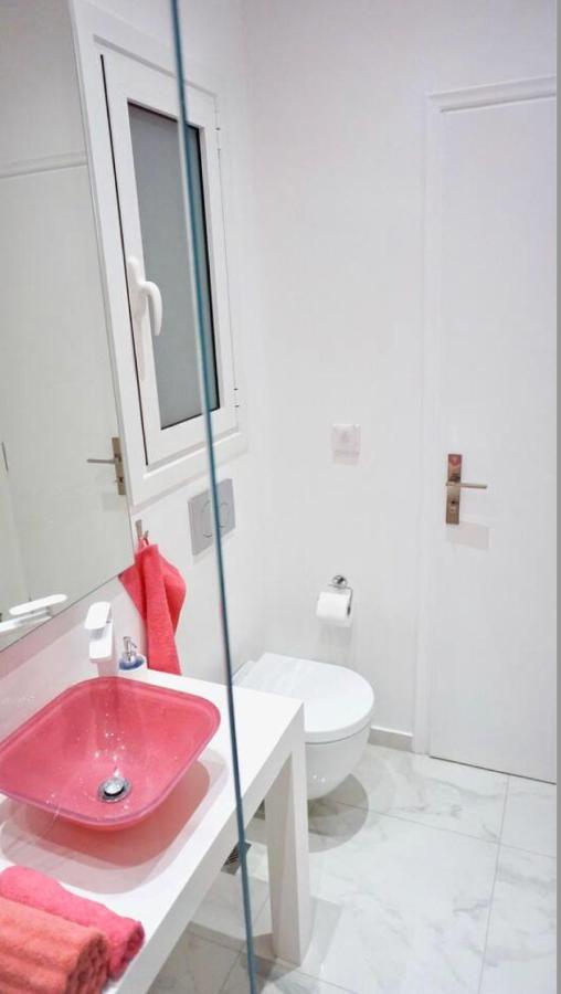 Cozy Apartment In The Center Of アテネ エクステリア 写真